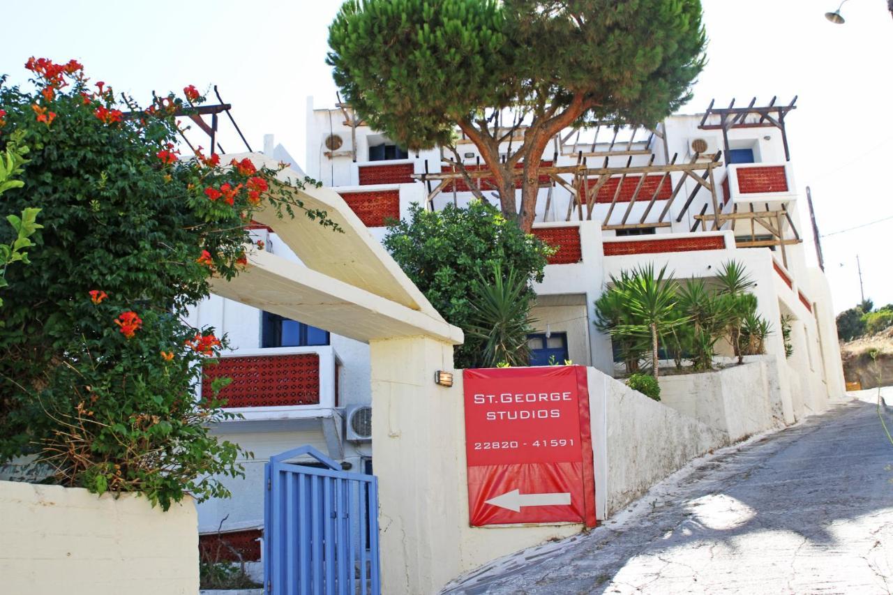 باتسي St George Studios & Apartments المظهر الخارجي الصورة