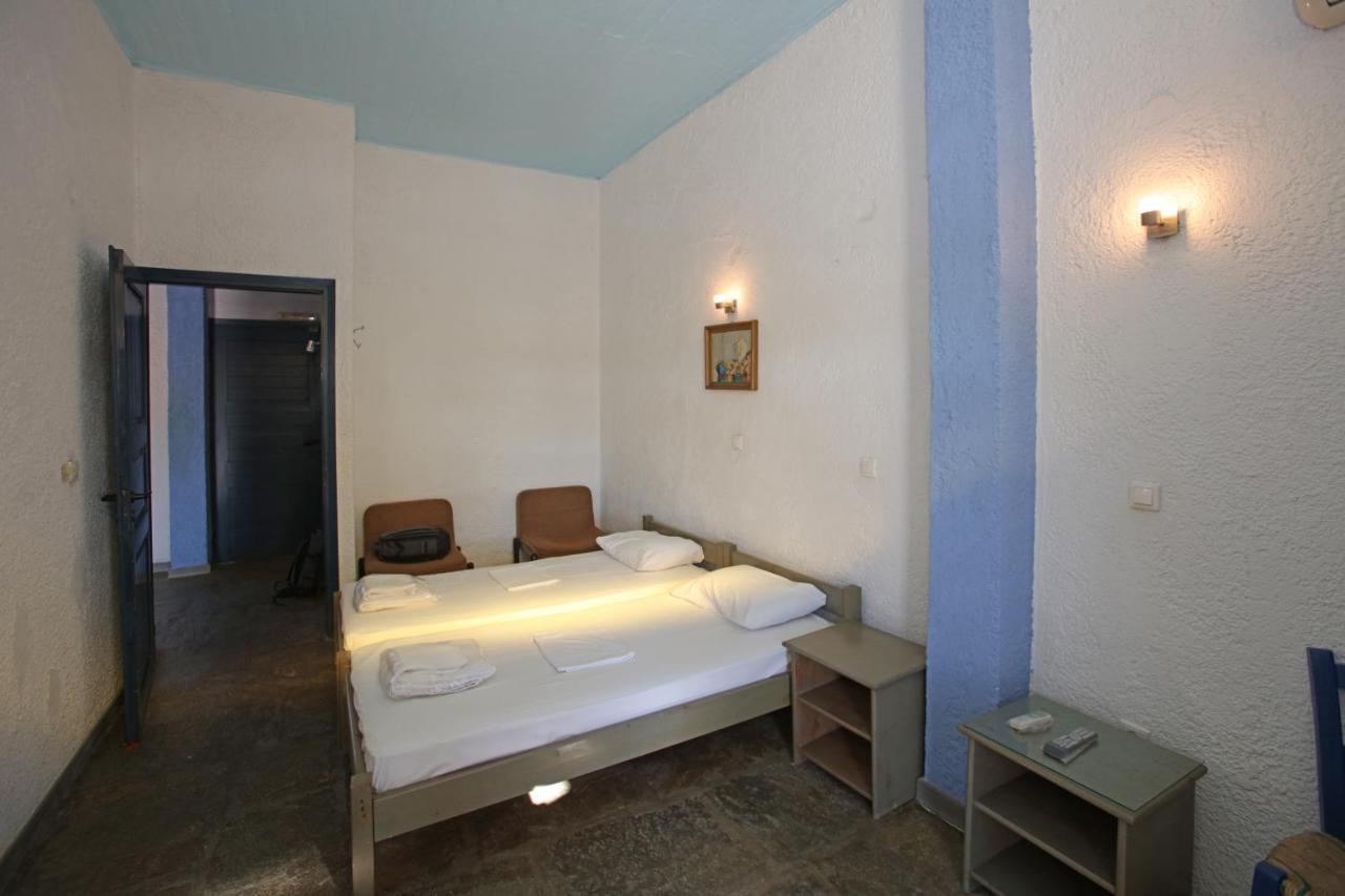 باتسي St George Studios & Apartments المظهر الخارجي الصورة