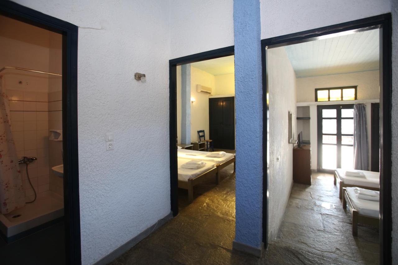 باتسي St George Studios & Apartments المظهر الخارجي الصورة